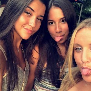 Meet your Posher, Andrea